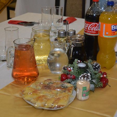 Pensiunea Popasul Ursilor Chiscau Экстерьер фото
