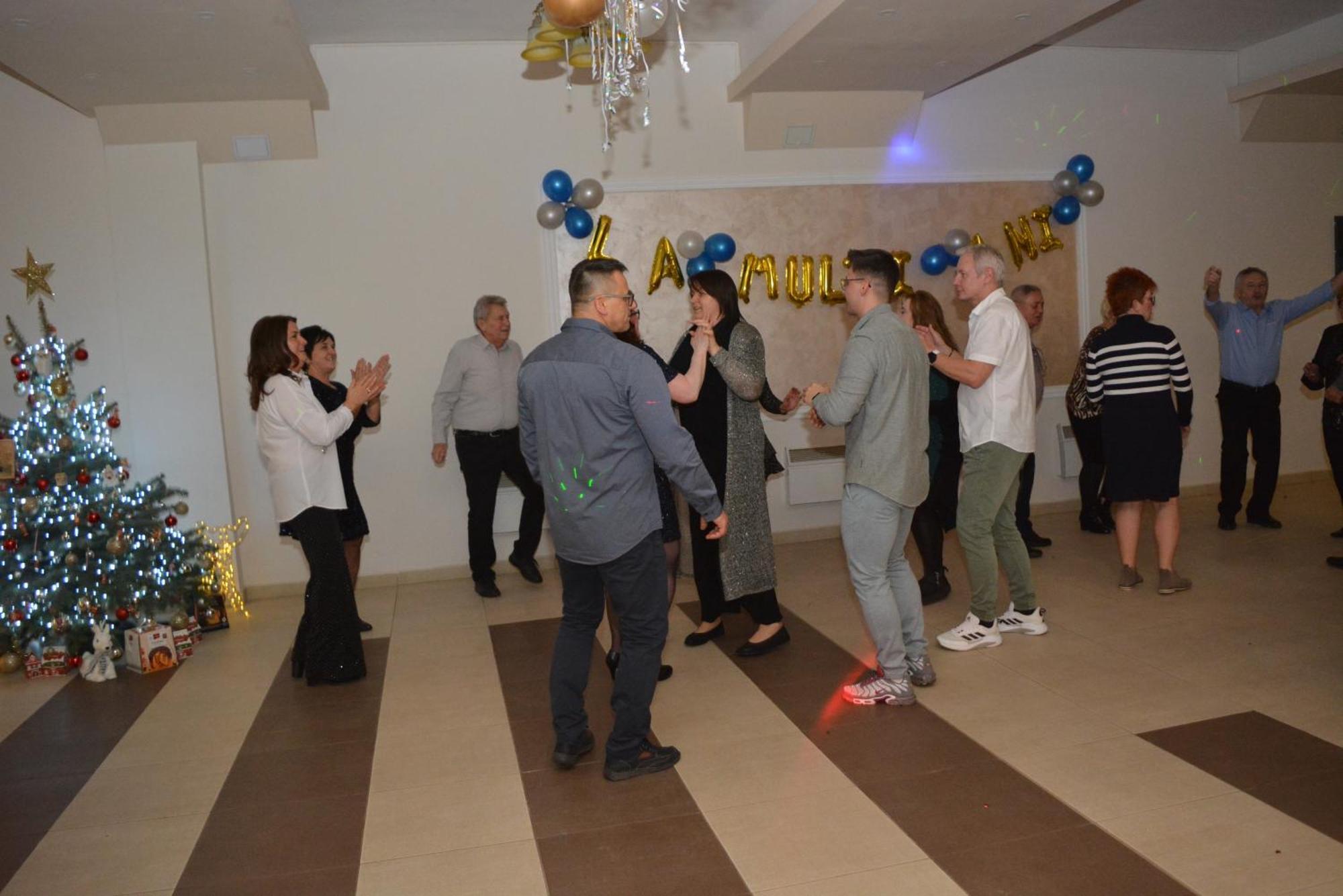 Pensiunea Popasul Ursilor Chiscau Экстерьер фото